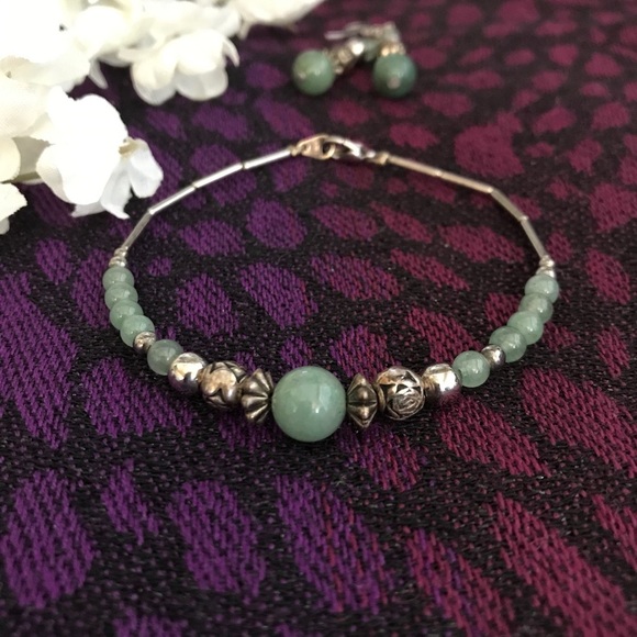 Jade / Silver Bracelet & Earrings Set​​ - Picture 9 of 9